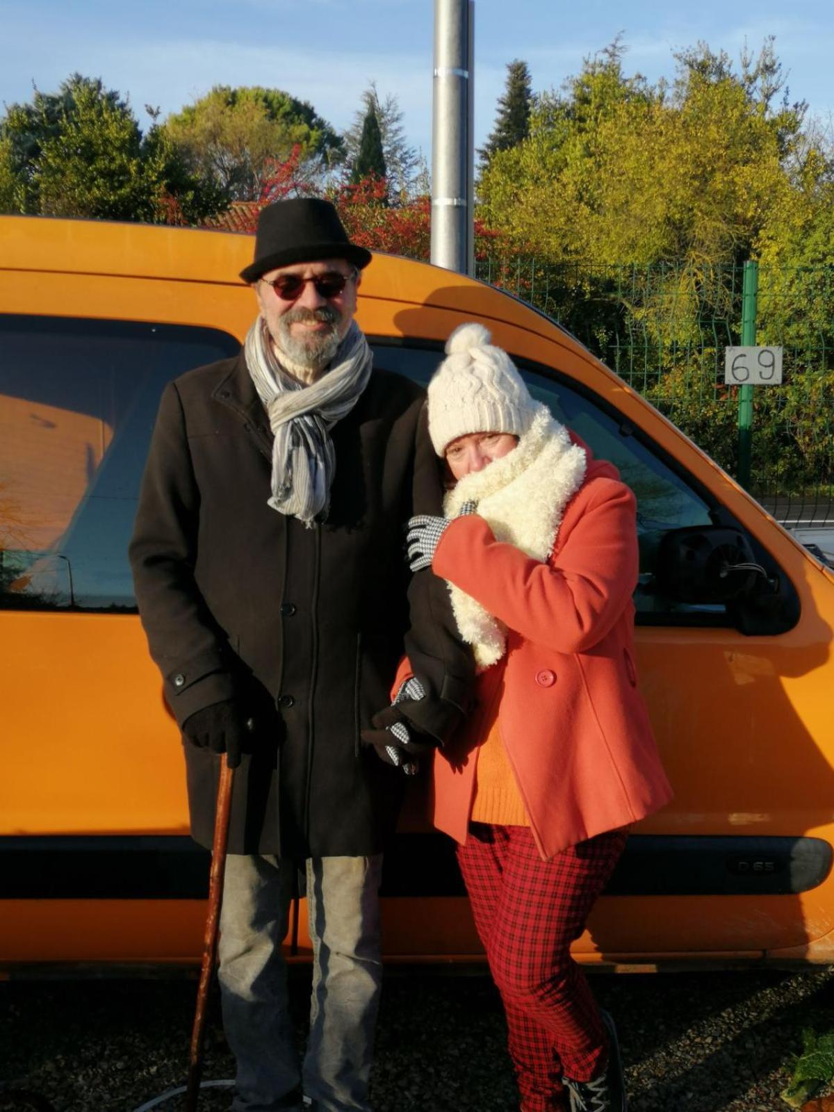 La Fee Viviane Et Michel L'Enchanteur Robion en Luberon Exteriör bild
